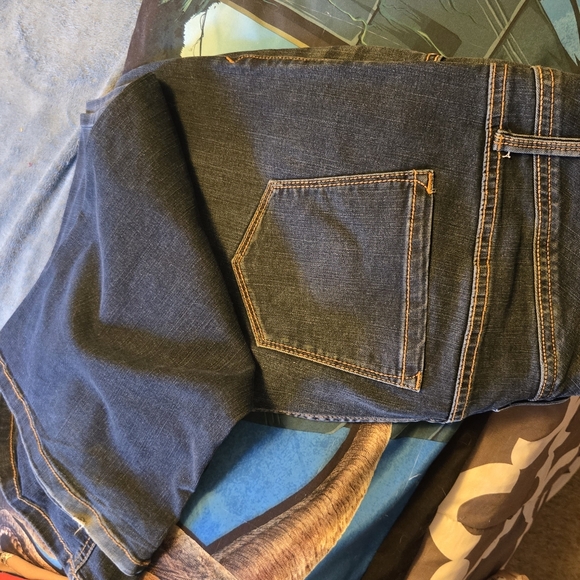 Lot of 2 Luxe Boot jeans - Picture 6 of 9